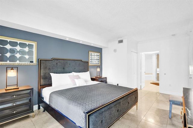 17555 NW Atlantic Boulevard 608, Sunny Isles Beach, FL 33160