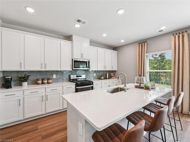 1154 Winding Spring Drive, Mebane, NC 27302