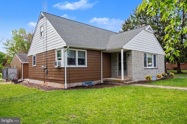 1310 SECOND AVE, Gilbertsville, PA 19525