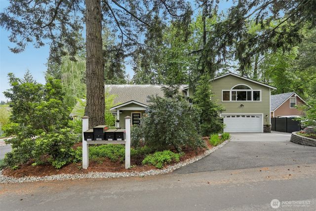 11633 NE 92nd Street, Kirkland, WA 98033