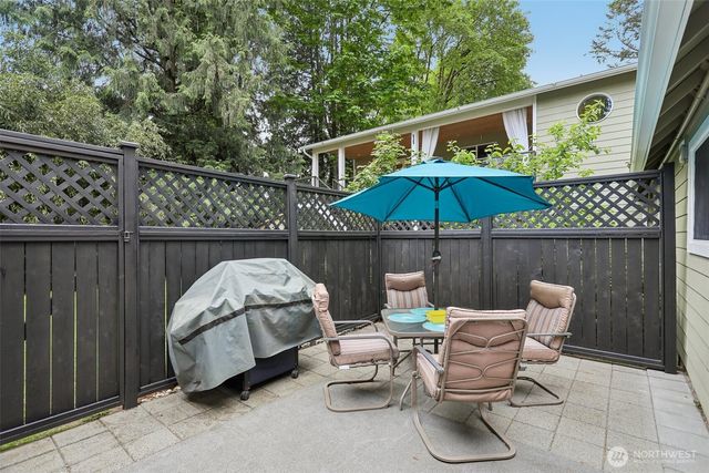 11633 NE 92nd Street, Kirkland, WA 98033