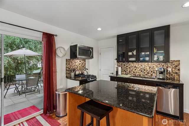 11633 NE 92nd Street, Kirkland, WA 98033
