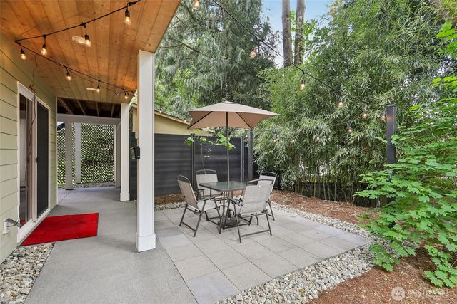 11633 NE 92nd Street, Kirkland, WA 98033