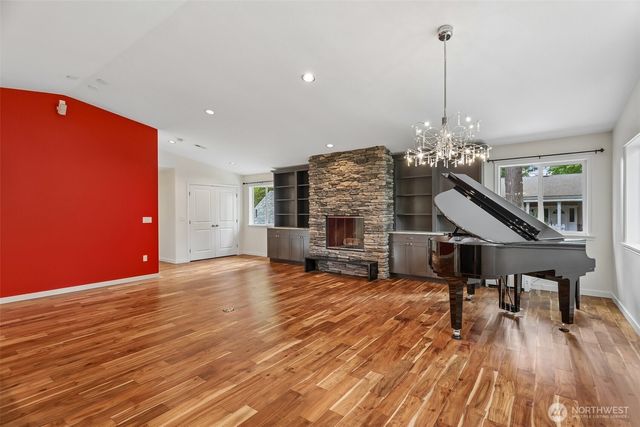 11633 NE 92nd Street, Kirkland, WA 98033