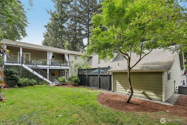 11633 NE 92nd Street, Kirkland, WA 98033