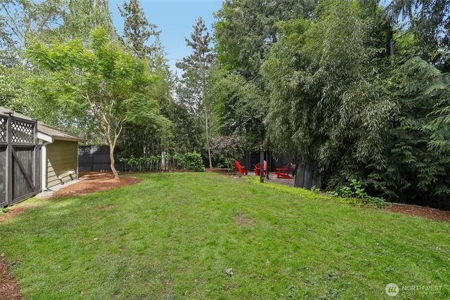 11633 NE 92nd Street, Kirkland, WA 98033