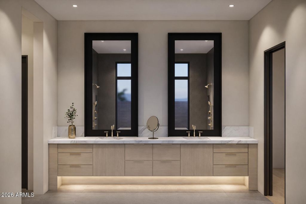 Image 12 of property listing at 5532 N QUAIL Place, Paradise Valley, AZ 85253