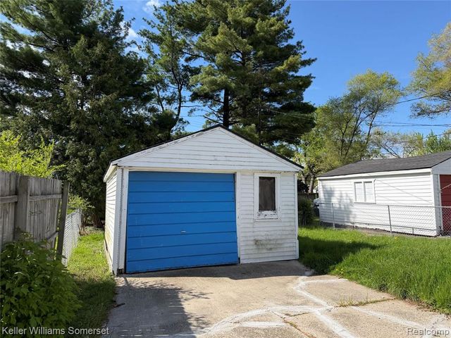 7514 Westminster Avenue, Warren, MI 48091