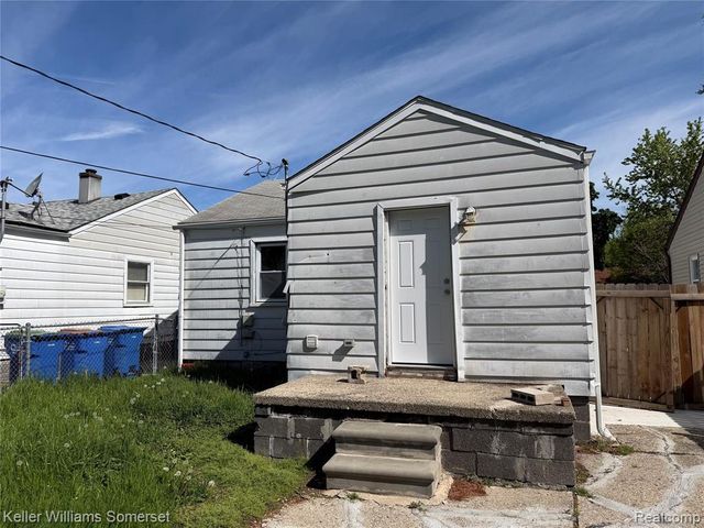 7514 Westminster Avenue, Warren, MI 48091