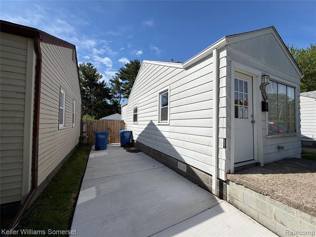 7514 Westminster Avenue, Warren, MI 48091