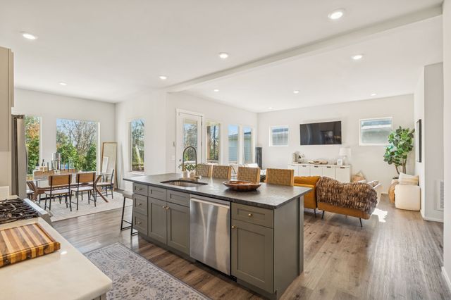 1760 Boxwood Dr, Nashville, TN 37211