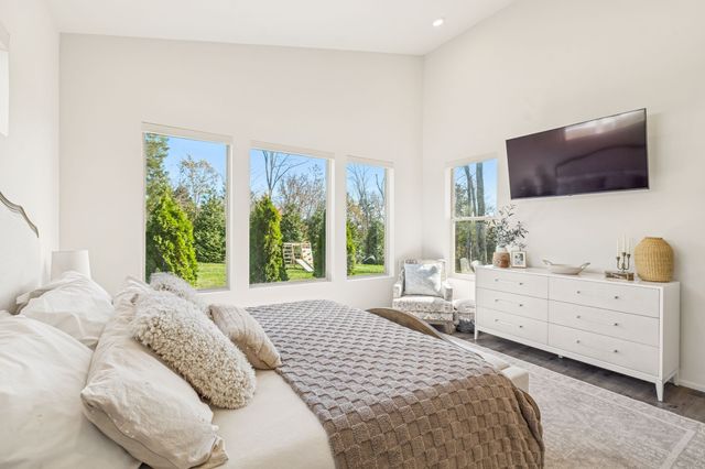 1760 Boxwood Dr, Nashville, TN 37211