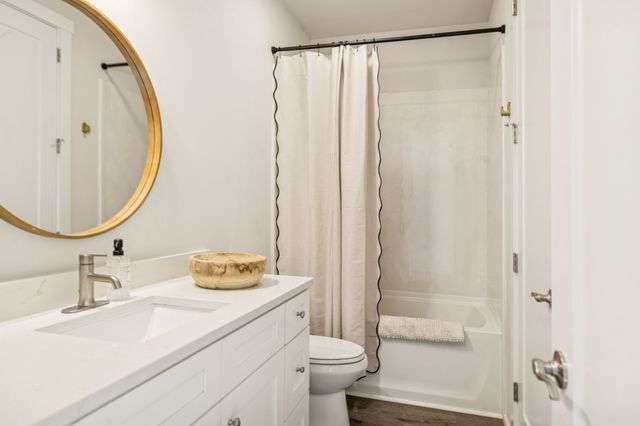 1760 Boxwood Dr, Nashville, TN 37211