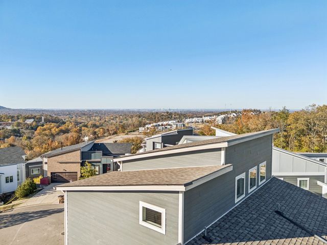 1760 Boxwood Dr, Nashville, TN 37211