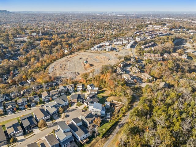 1760 Boxwood Dr, Nashville, TN 37211