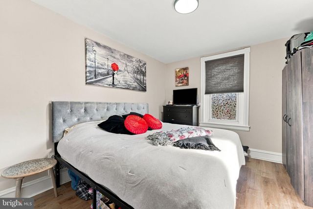 6901 MAPLE AVE, Merchantville, NJ 08109