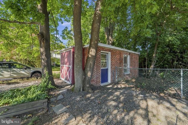 6901 MAPLE AVE, Merchantville, NJ 08109