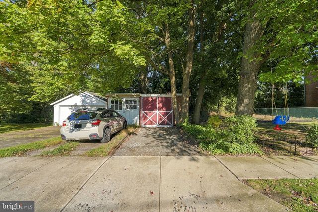 6901 MAPLE AVE, Merchantville, NJ 08109