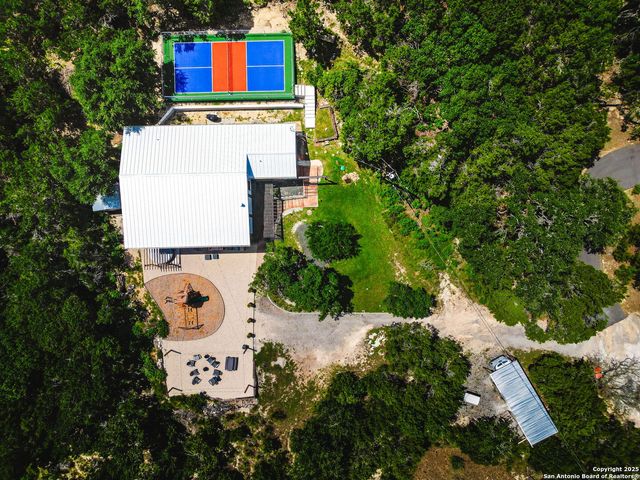 195 Deepwell, Canyon Lake, TX 78133