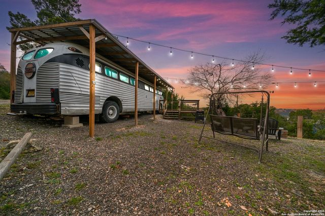 195 Deepwell, Canyon Lake, TX 78133