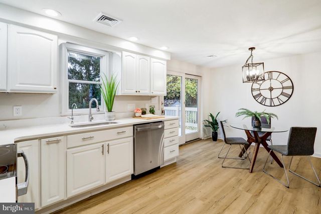 1038 STELLAR DR, Mount Joy, PA 17552