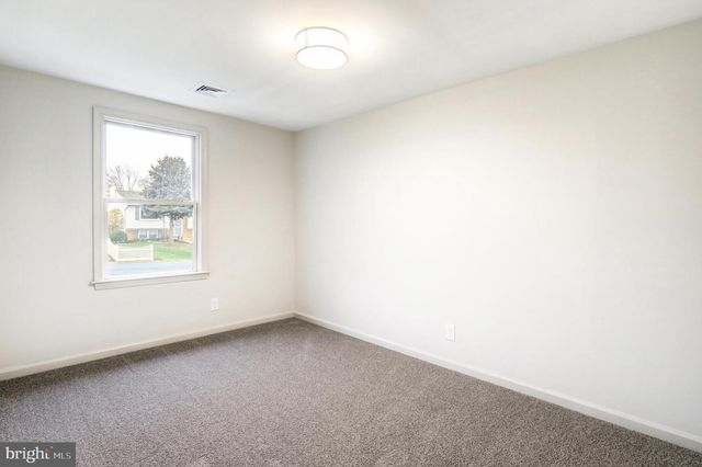 1038 STELLAR DR, Mount Joy, PA 17552