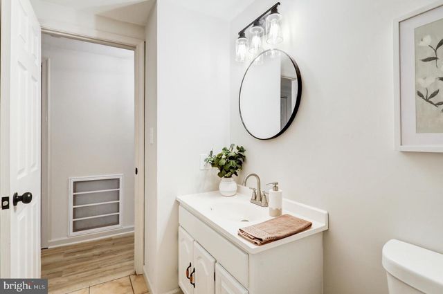 1038 STELLAR DR, Mount Joy, PA 17552