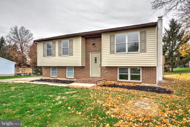 1038 STELLAR DR, Mount Joy, PA 17552