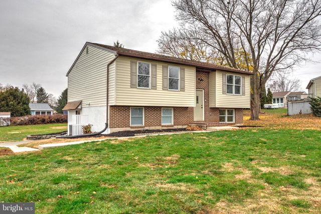1038 STELLAR DR, Mount Joy, PA 17552