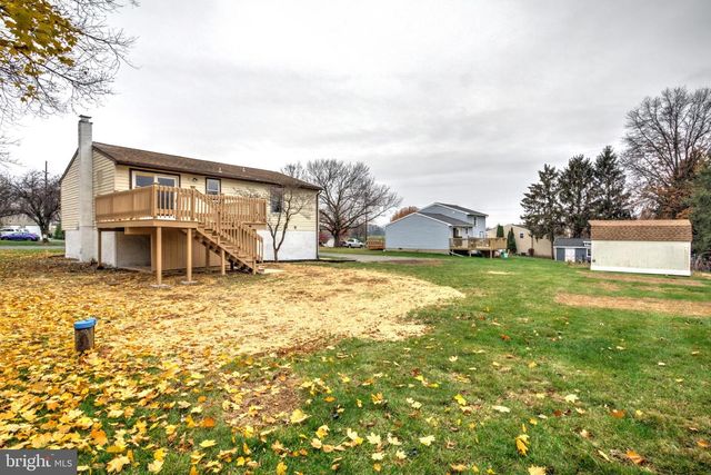 1038 STELLAR DR, Mount Joy, PA 17552