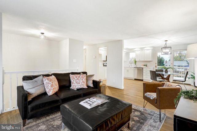 1038 STELLAR DR, Mount Joy, PA 17552