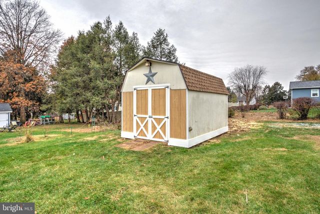 1038 STELLAR DR, Mount Joy, PA 17552