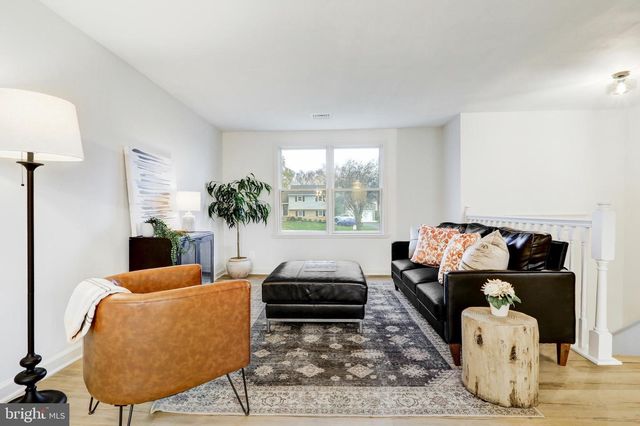 1038 STELLAR DR, Mount Joy, PA 17552