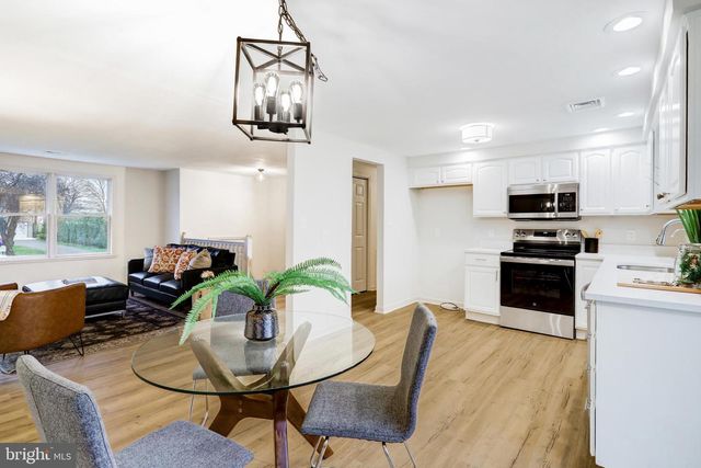 1038 STELLAR DR, Mount Joy, PA 17552