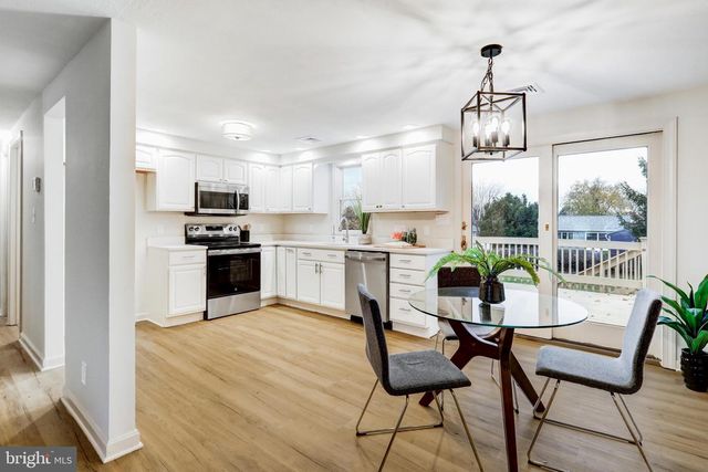 1038 STELLAR DR, Mount Joy, PA 17552