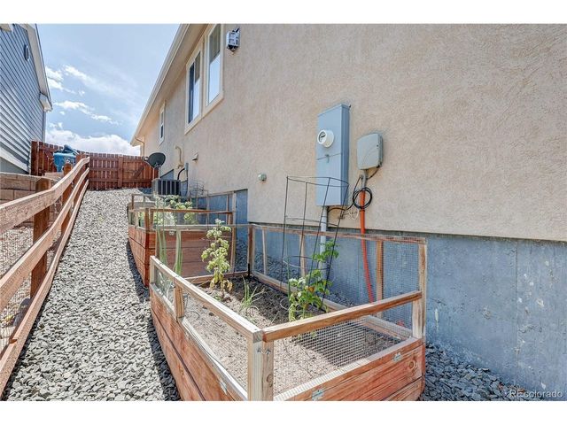 8436 Violet Ct, Arvada, CO 80007