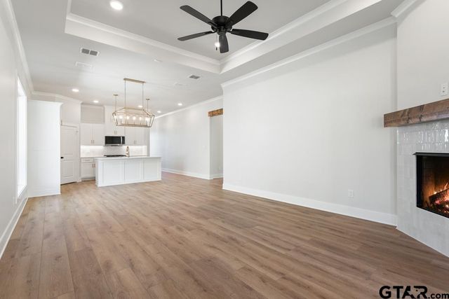 9248 Villas Ct, Tyler, TX 75703