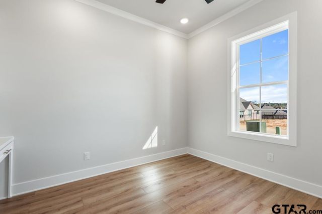 9248 Villas Ct, Tyler, TX 75703