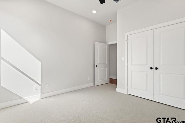 9248 Villas Ct, Tyler, TX 75703