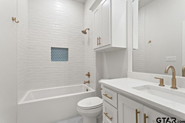 9248 Villas Ct, Tyler, TX 75703