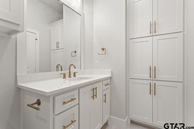 9248 Villas Ct, Tyler, TX 75703