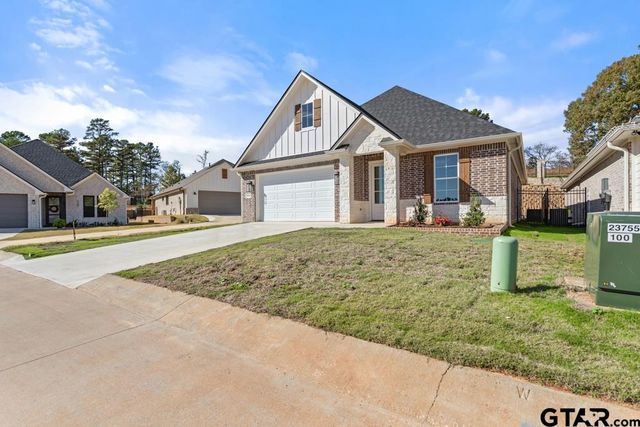 9248 Villas Ct, Tyler, TX 75703