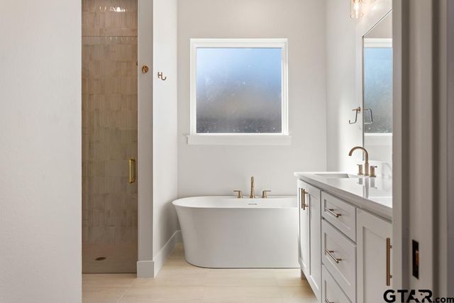 9248 Villas Ct, Tyler, TX 75703