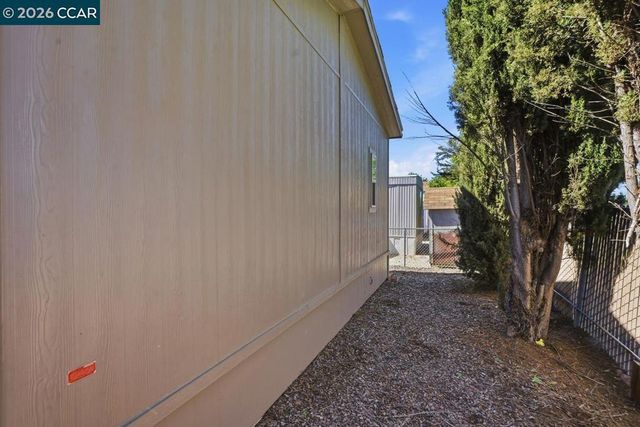 3660 Walnut Blvd 18, Brentwood, CA 94513