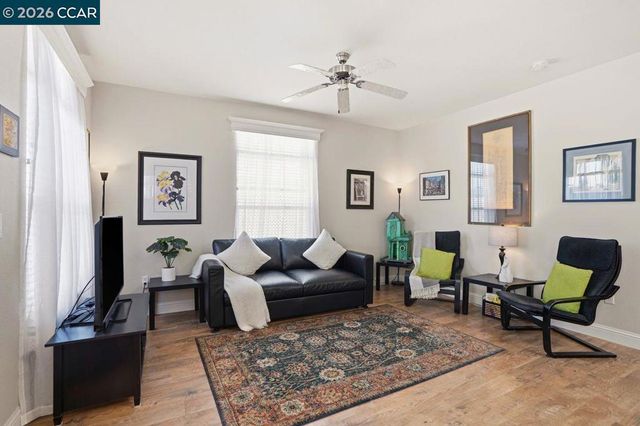 3660 Walnut Blvd 18, Brentwood, CA 94513