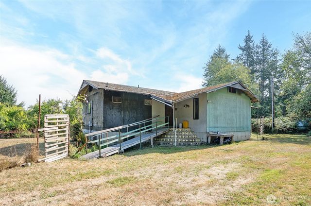 821 153rd Avenue SW, Lakebay, WA 98349