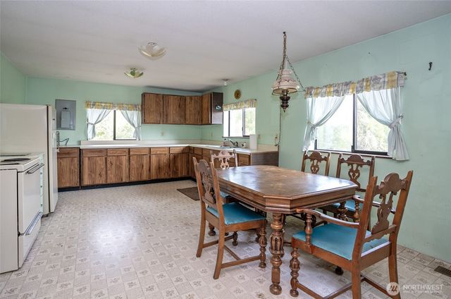 821 153rd Avenue SW, Lakebay, WA 98349