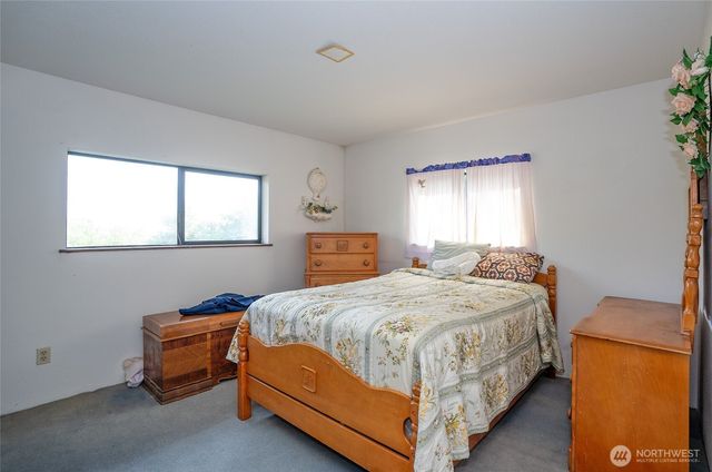 821 153rd Avenue SW, Lakebay, WA 98349