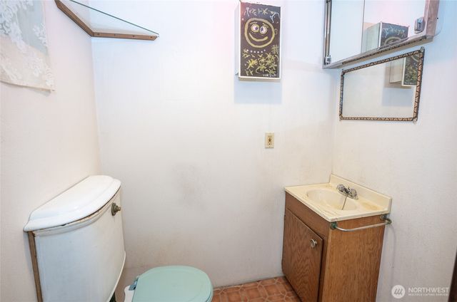 821 153rd Avenue SW, Lakebay, WA 98349