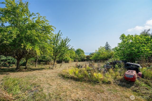 821 153rd Avenue SW, Lakebay, WA 98349